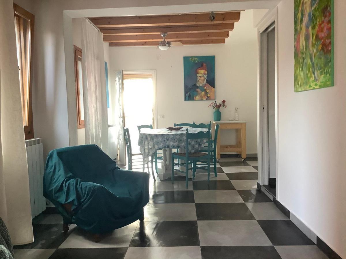 Night Galleria Holiday Home - Bed & Art In Burano - The Pink House 외부 사진