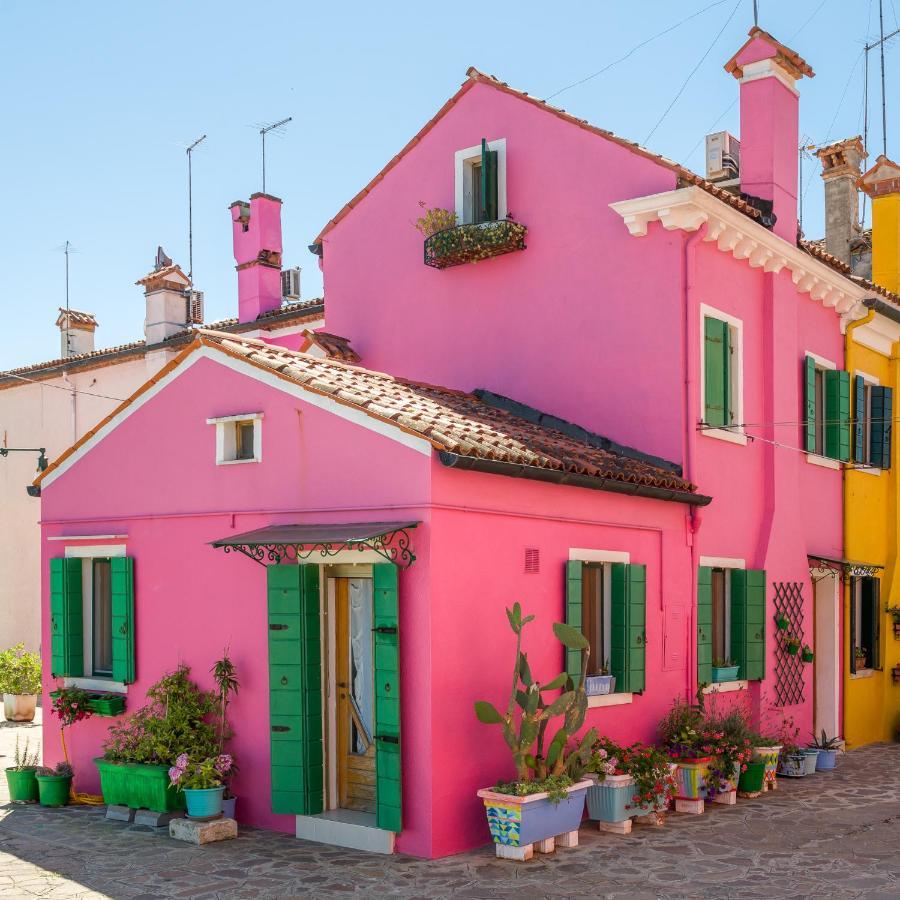 Night Galleria Holiday Home - Bed & Art In Burano - The Pink House 외부 사진
